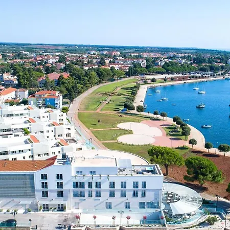 Garden Palace - Sembid With Terrace Umag