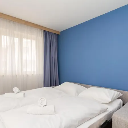 Garden Palace - Sembid With Terrace