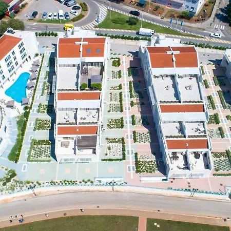 Garden Palace - Sembid With Terrace *